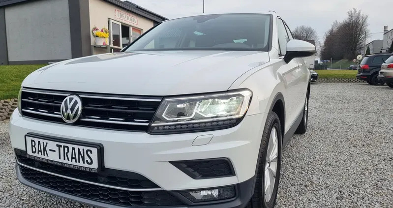 volkswagen tiguan Volkswagen Tiguan cena 122987 przebieg: 152000, rok produkcji 2019 z Piaski